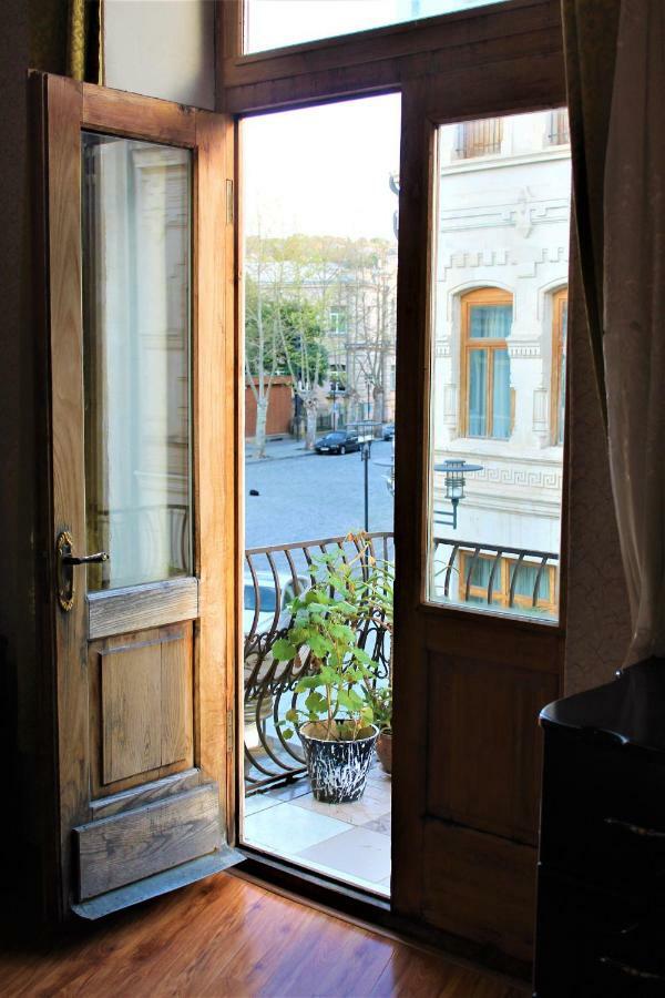 Guesthouse Medea On Pushkini 4 كوتايسي المظهر الخارجي الصورة